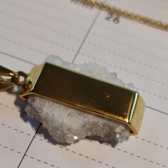 Kinsley Armelle Jewelry - Kinsley Armelle Druzy Quartz Pendant Necklace